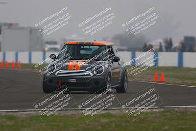 media/Jan-18-2026-CalClub SCCA (Sun) [[8bc6468723]]/Group 3 Race/Turn 1/